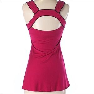 Akiko Sleeveless Open Back Blouse Size X Small